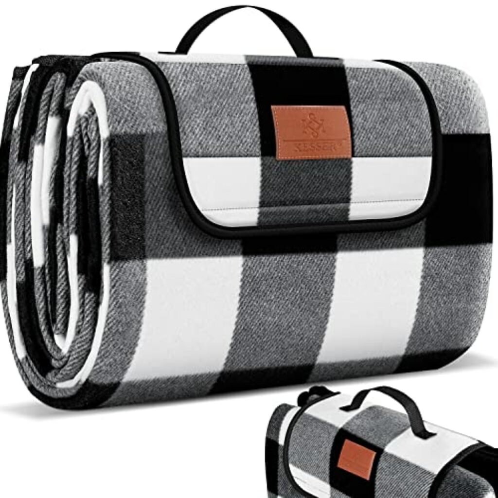 KESSER® Picknickdecke campingdecke XXL 200 x 200 cm - wärmeisoliert mit wasserdichter Unterseite mit Tragegriff Faltbare Stranddecke für 4-6 Personen Waschbar Picknick Decke Schwarz