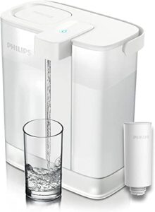 Philips Water Instant Water Filter - 3 l Fassungsvermögen, 1 l/min schneller Durchfluss, wiederaufladbar über USB-C