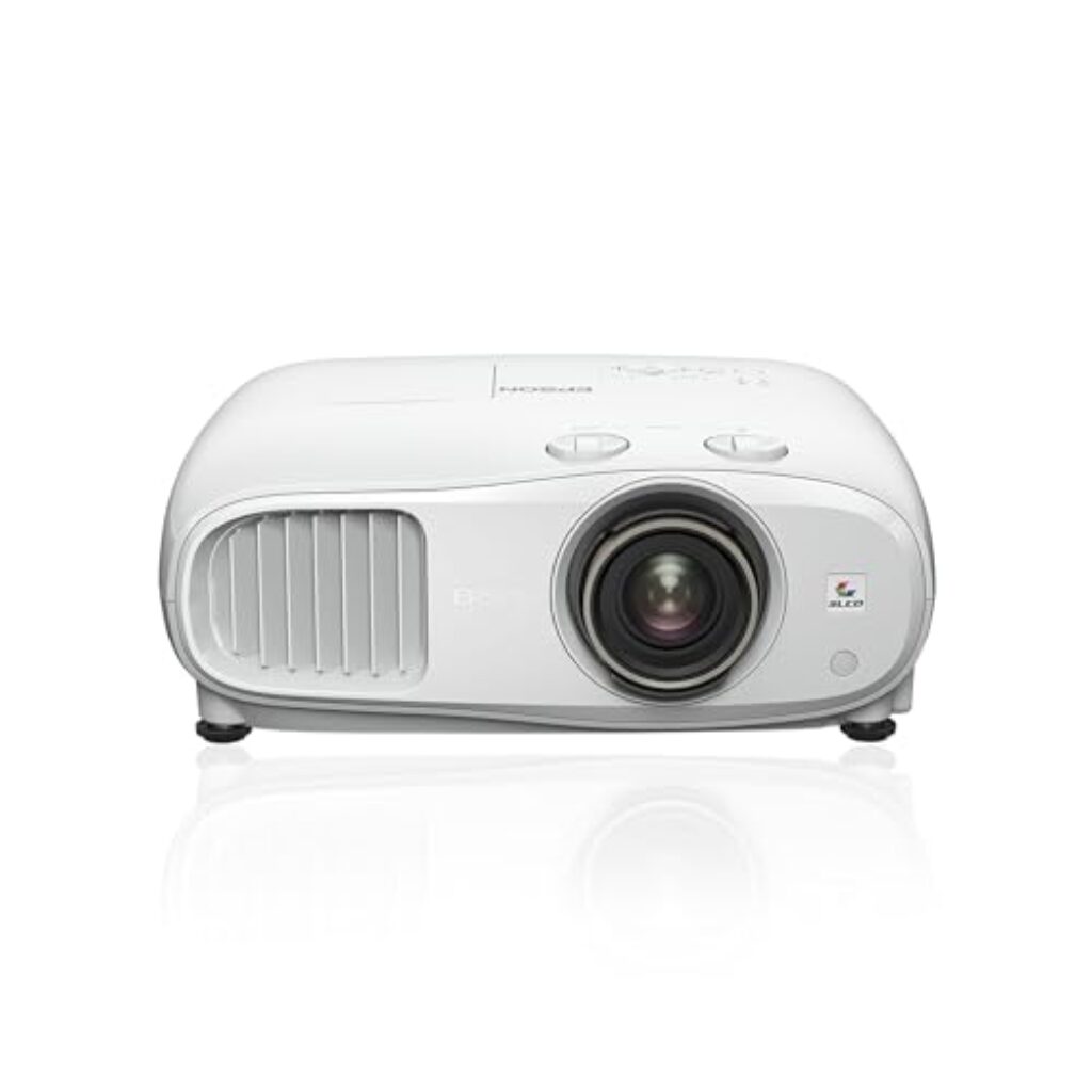 Epson EH-TW7100 4K PRO-UHD-Projektor, 3.000 Lumen, bis zu 500-Zoll Bilddiagonale (12,7 m)