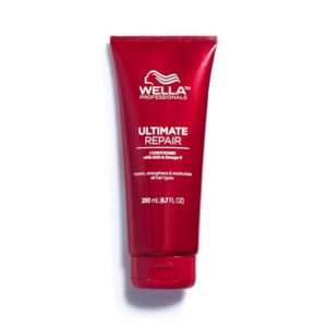 Wella Professionals Ultimate Repair tiefenwirksamer Conditioner – reparierende Haarspülung mit AHA und Omega 9 – feuchtigkeitsspendende Spülung für strapaziertes Haar – 200 ml